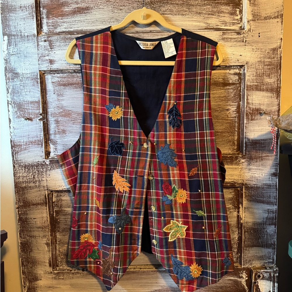 Victoria Jones Woman Colorful Plaid Vest with Leaf Embroidery